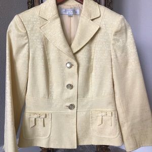 Tahari blazer and skirt set